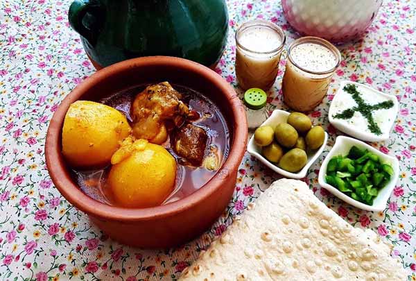 طرز-تهیه-آبگوشت-خوشمزه-به-سبک-دیزی-سرا‌های-معروف