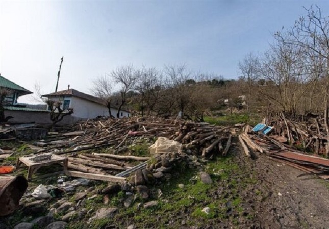 تخریب ادامه دار بنا‌های غیرمجاز