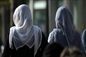 بدرفتاری خانم معلم با دانش آموزان محجبه/ فیلم