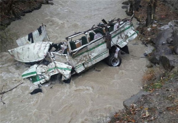 مرگ کوهنوردان در تصادف خونین مینی‌بوس در مریوان