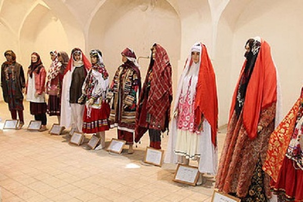 پایداری فرهنگ محلی در برابر فرهنگ بیگانه پایداری فرهنگ محلی در برابر فرهنگ بیگانه