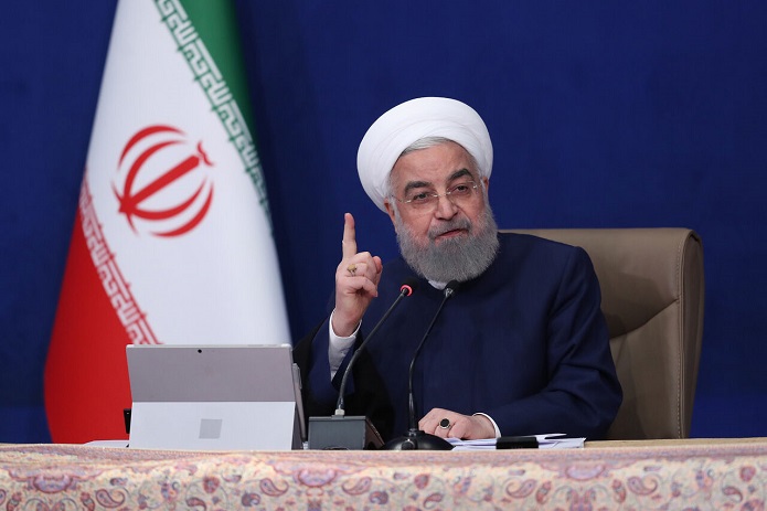 روحانی:مشکلات کارکنان صنعت نفت حل می‌شود