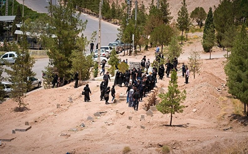 بوستان یا قبرستان؟/ تصاویر