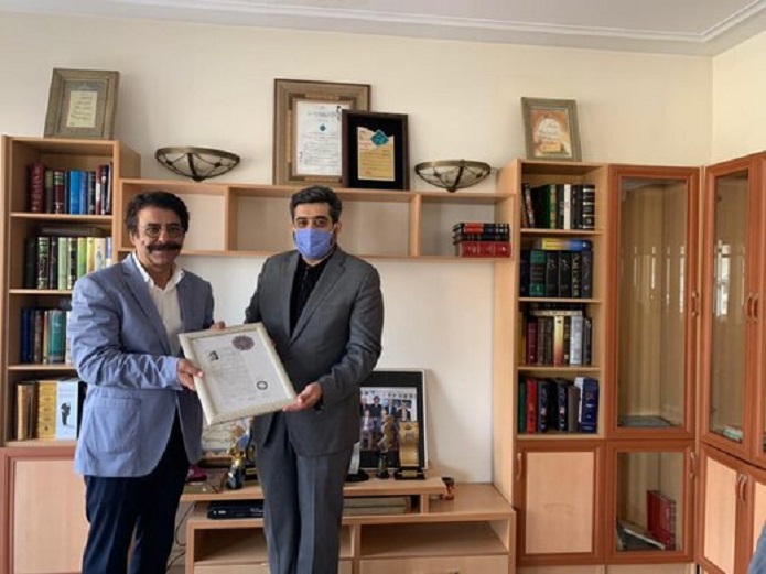 اعطای نشان درجه یک هنری به علیرضا افتخاری علیرضا افتخاری