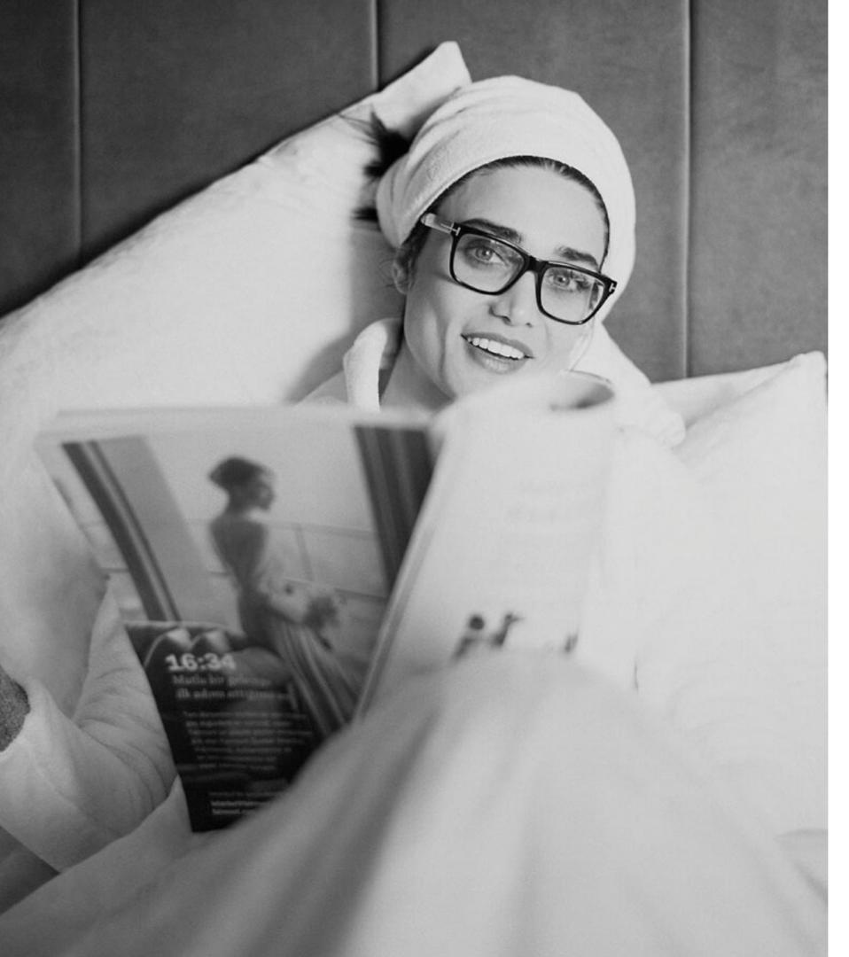 تینا آخوندتبار 