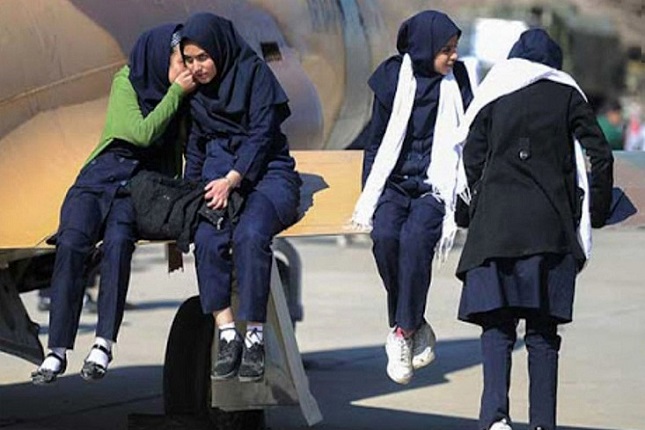 کاهش سن بلوغ دختران در ۴۰ سال اخیر