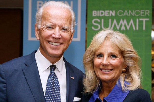  بايدن و همسرش 