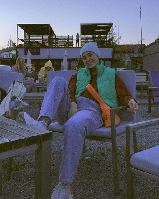 فرشته حسینی در حال سیگار کشیدن + عکس