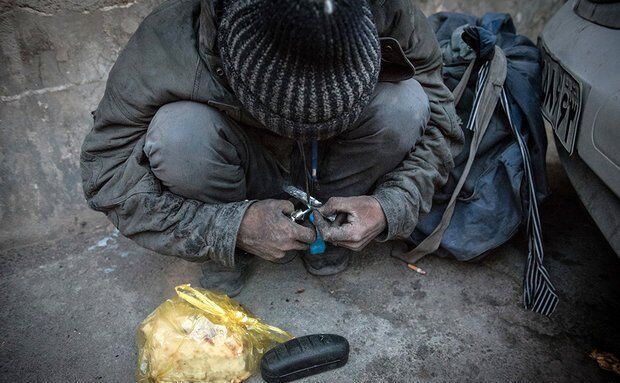 افزایش معضل اعتیاد در مناطق حاشیه نشین افزایش معضل اعتیاد در مناطق حاشیه نشین