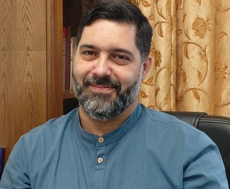 نگاه سیاسی دارو دستههای فرهنگی شهر حسن است نه عیب! نگاه سیاسی دارو دستههای فرهنگی شهر حسن است نه عیب!