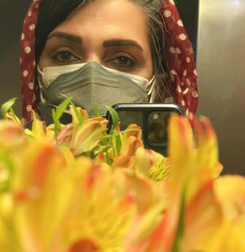 چهره متفاوت الهام پاوه‌نژاد با گیسوانی سفید/ عکس