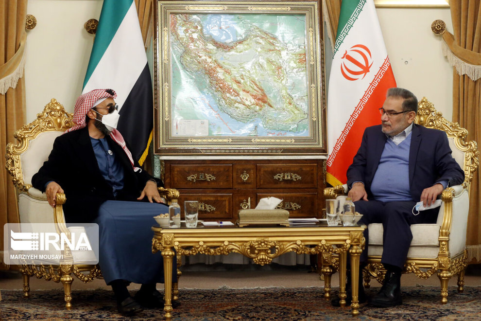 ماجرای عینک دودی مقام اماراتی در سفر به ایران/تصاویر ماجرای عینک دودی مقام اماراتی در سفر به ایران/تصاویر