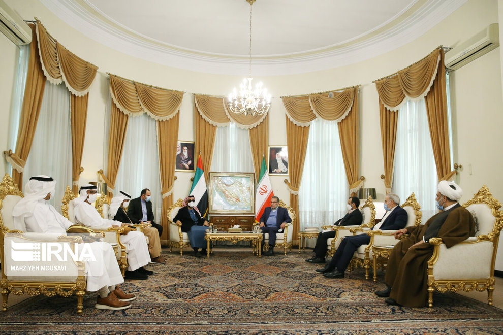 ماجرای عینک دودی مقام اماراتی در سفر به ایران/تصاویر ماجرای عینک دودی مقام اماراتی در سفر به ایران/تصاویر