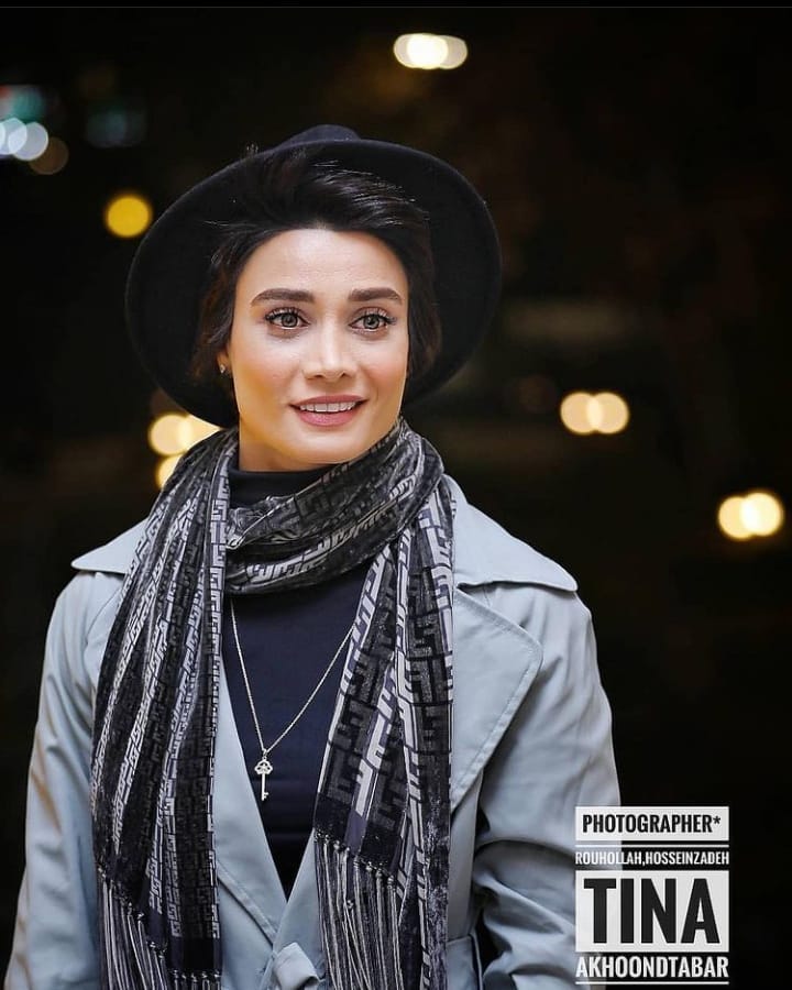 تینا آخوندتبار تینا آخوندتبار