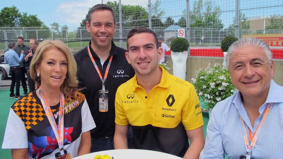 نیکولاس لطیفی راننده فرمول یک ایرانی 