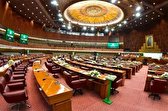 کتک‌کاری در پارلمان پاکستان بعد از عزل عمران خان / فیلم