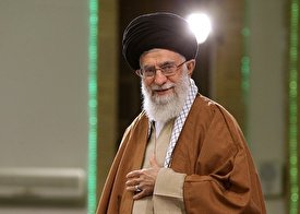 شوخی رهبر انقلاب در مورد نماز خواندن در ملاقات با طنزپردازان/ فیلم
