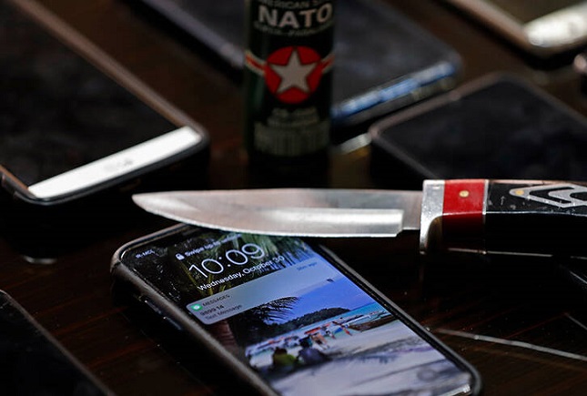 موبایل قاپی با موتور گران قیمت موبایل قاپی