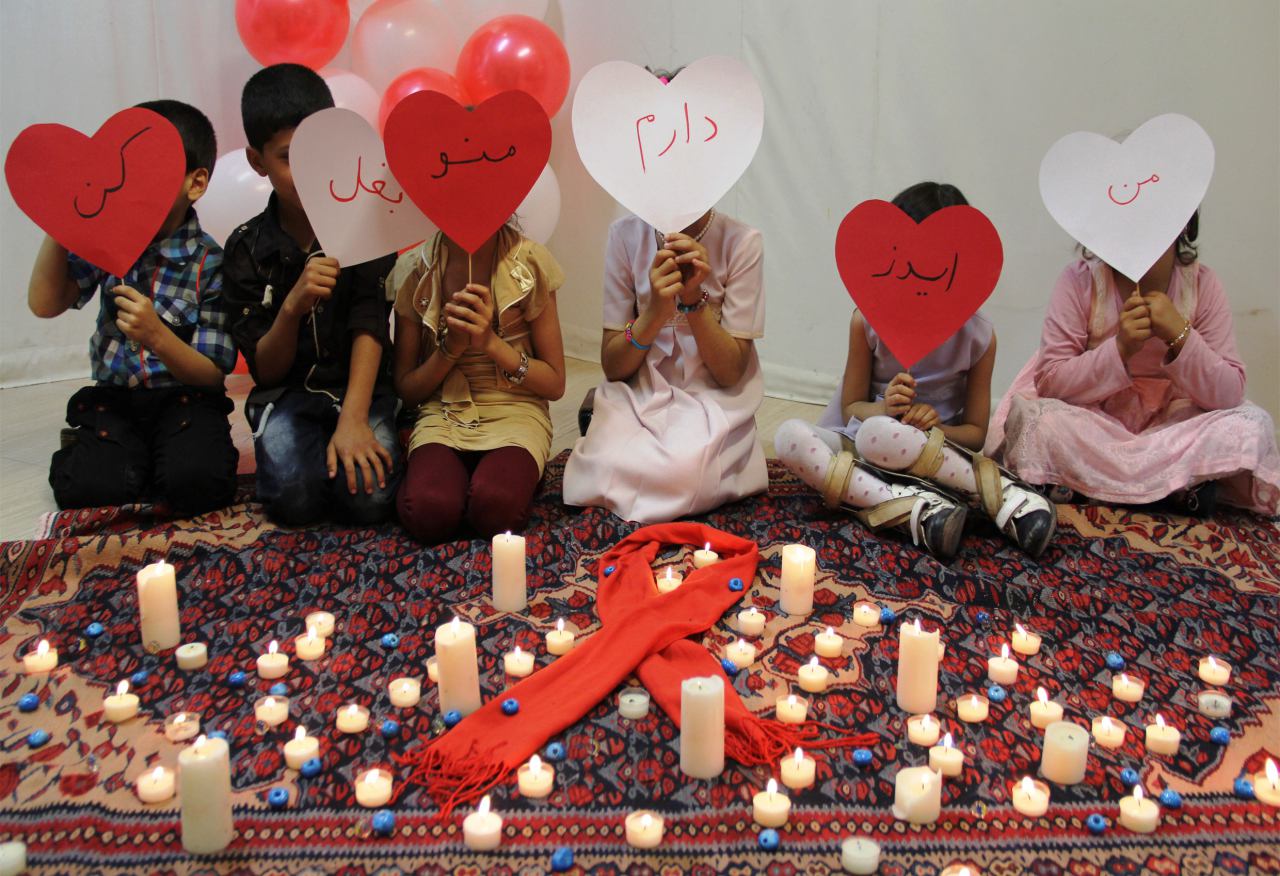 مشکلات یتیمان اچ&zwnj;آی&zwnj;وی&zwnj;