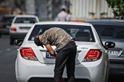 سرقت شبانه پلاک خودرو توسط سارقین / فیلم