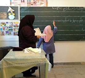 اقدام تحسین‌برانگیز معلم تهرانی همه را متاثر کرد!/ فیلم