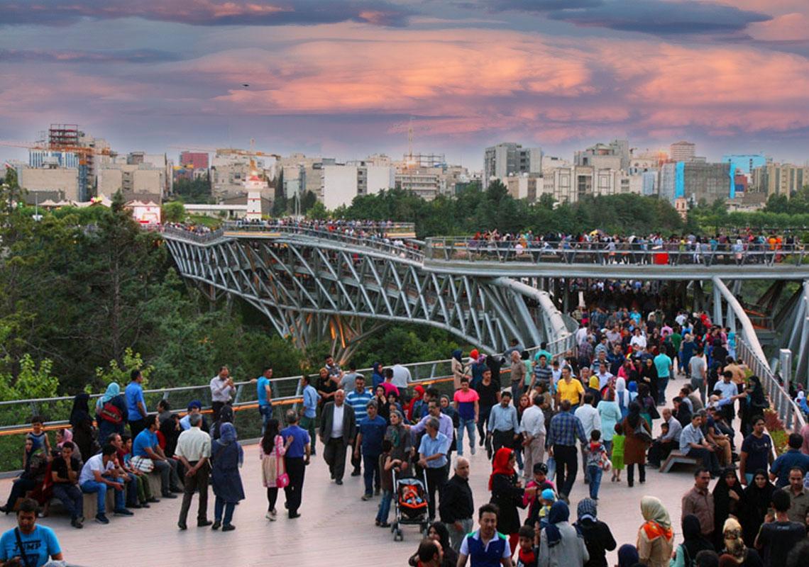 پل طبیعت شهر تهران کجاست؟