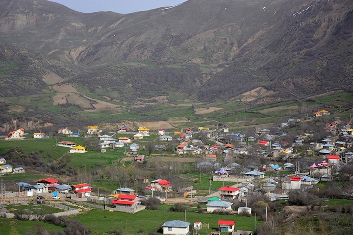 معرفی روستای داماش، زیستگاه گل سوسن چلچراغ