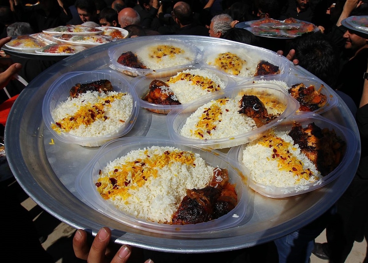 نگاهی به پخت قیمه نذری بعد از جراحی اقتصادی نگاهی به پخت قیمه نذری بعد از جراحی اقتصادی