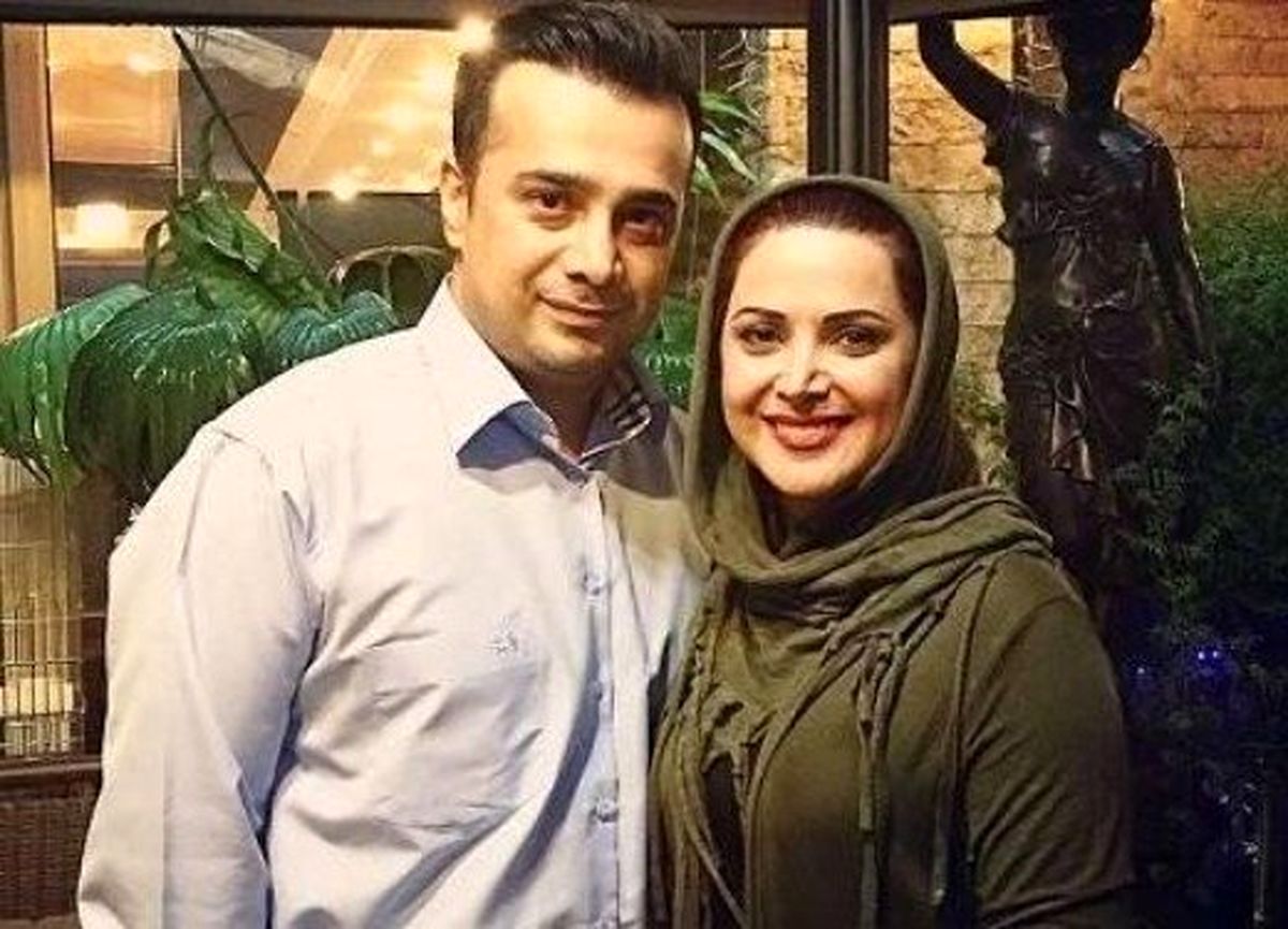 ست قرمز کمند امیرسلیمانی در کافه + عکس ست قرمز کمند امیرسلیمانی در کافه + عکس
