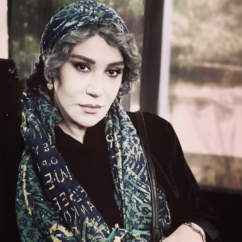 استایل نسیم ادبی با مو‌های خاکستری + عکس