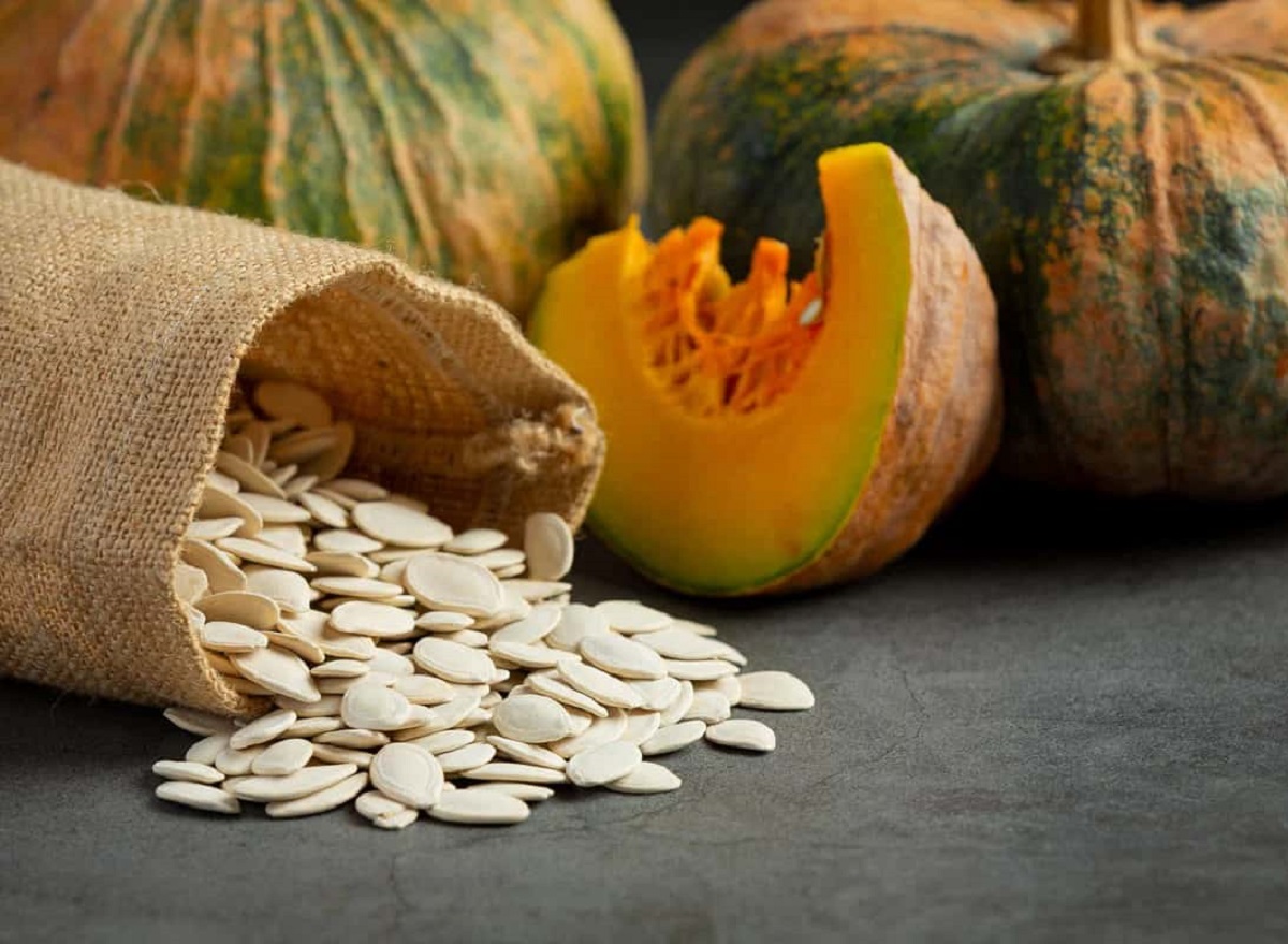 فواید تخمه کدو برای زنان و مردان