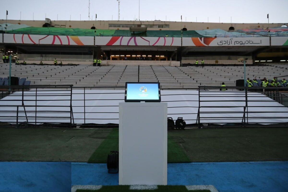 سیستم VAR چیست و چگونه کار می‌کند؟