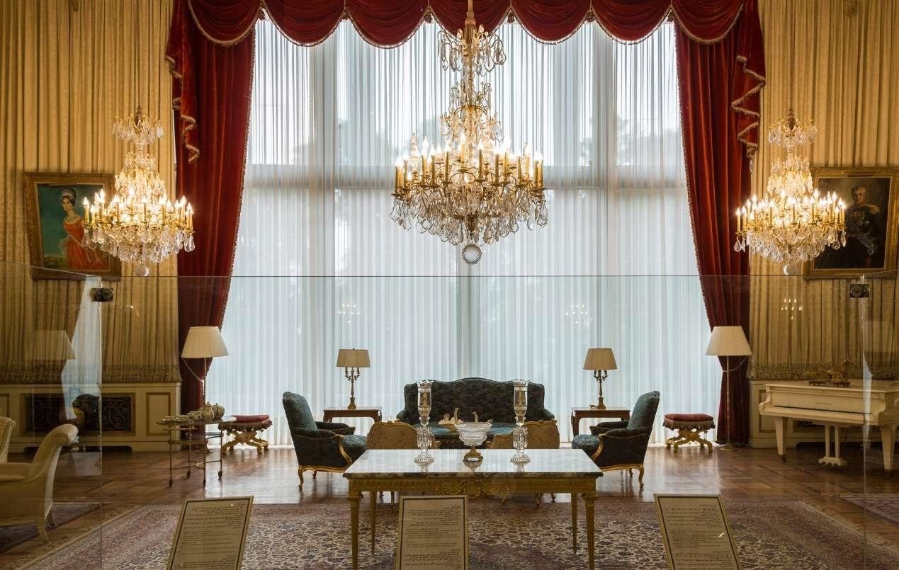 با ویژگیها و جاذبههای گردشگری کاخ نیاوران آشنا شوید با ویژگیها و جاذبههای گردشگری کاخ نیاوران آشنا شوید