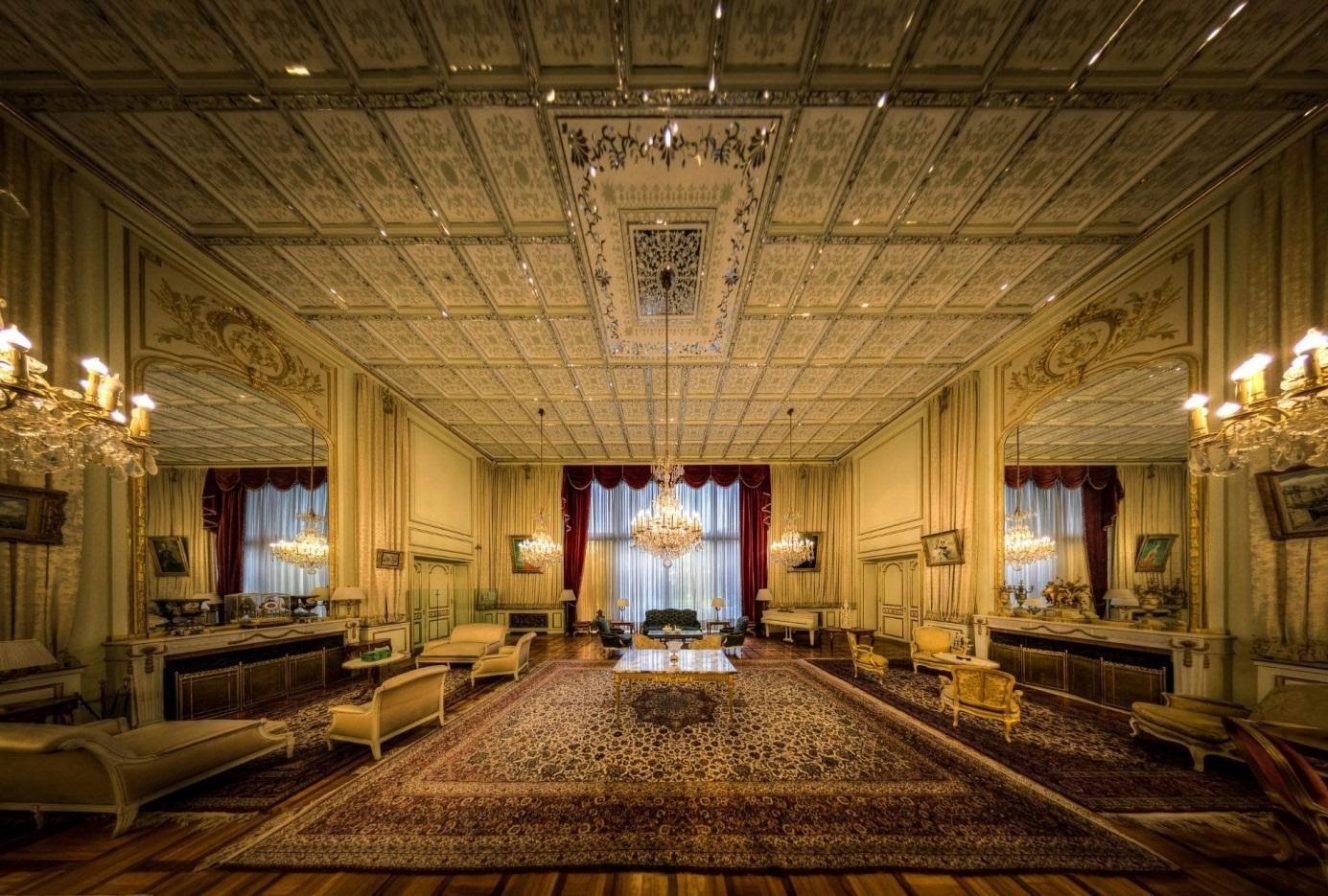 با ویژگیها و جاذبههای گردشگری کاخ نیاوران آشنا شوید با ویژگیها و جاذبههای گردشگری کاخ نیاوران آشنا شوید