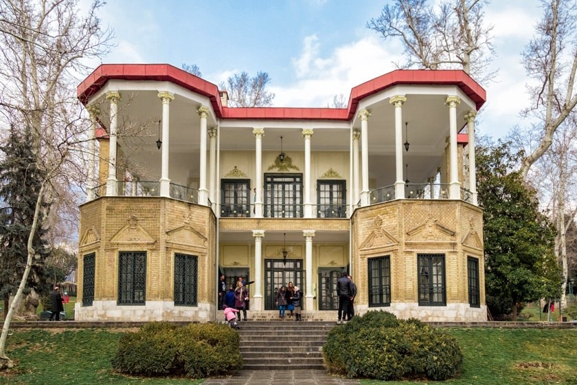 با ویژگیها و جاذبههای گردشگری کاخ نیاوران آشنا شوید با ویژگیها و جاذبههای گردشگری کاخ نیاوران آشنا شوید