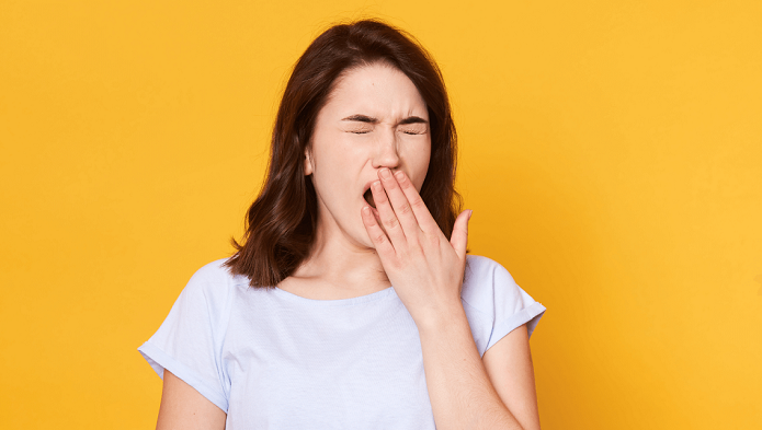 علت خمیازه در انسان چیست؟