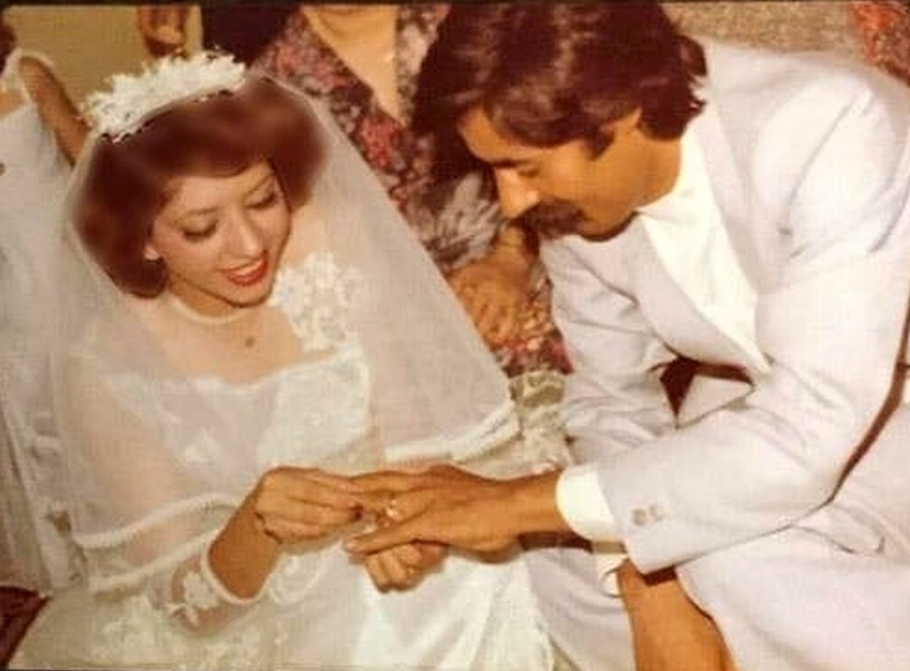 عکس زیرخاکی از مراسم ازدواج خسرو شکیبایی؛ سال ۱۳۴۸ عکس زیرخاکی از مراسم ازدواج خسرو شکیبایی؛ سال ۱۳۴۸