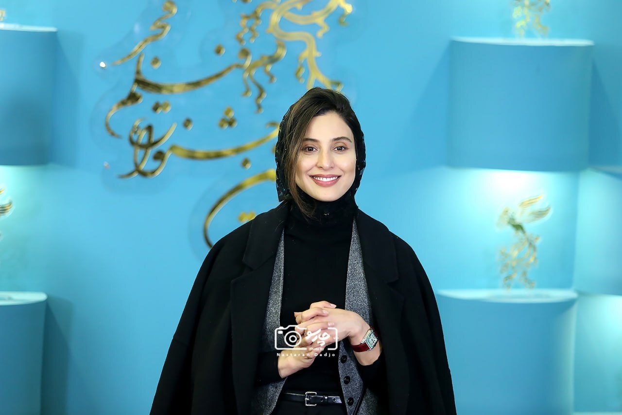 عکس/تیپ خاص مرضیه سریال سه در چهار در جشنواره فجر عکس/تیپ خاص مرضیه سریال سه در چهار در جشنواره فجر