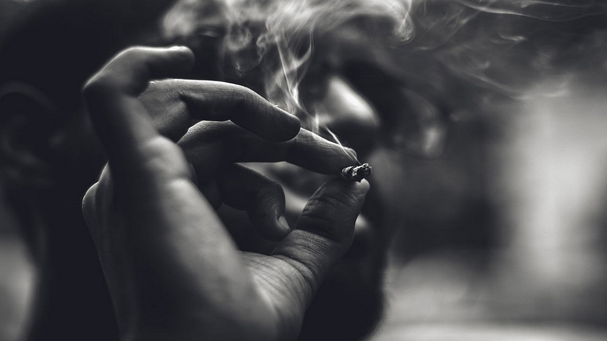 با فرزند معتاد چگونه رفتار کنیم؟