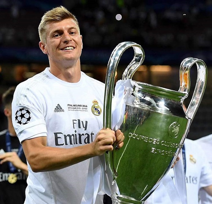 پرافتخارترین بازیکنان فوتبال جهان کدامند؟