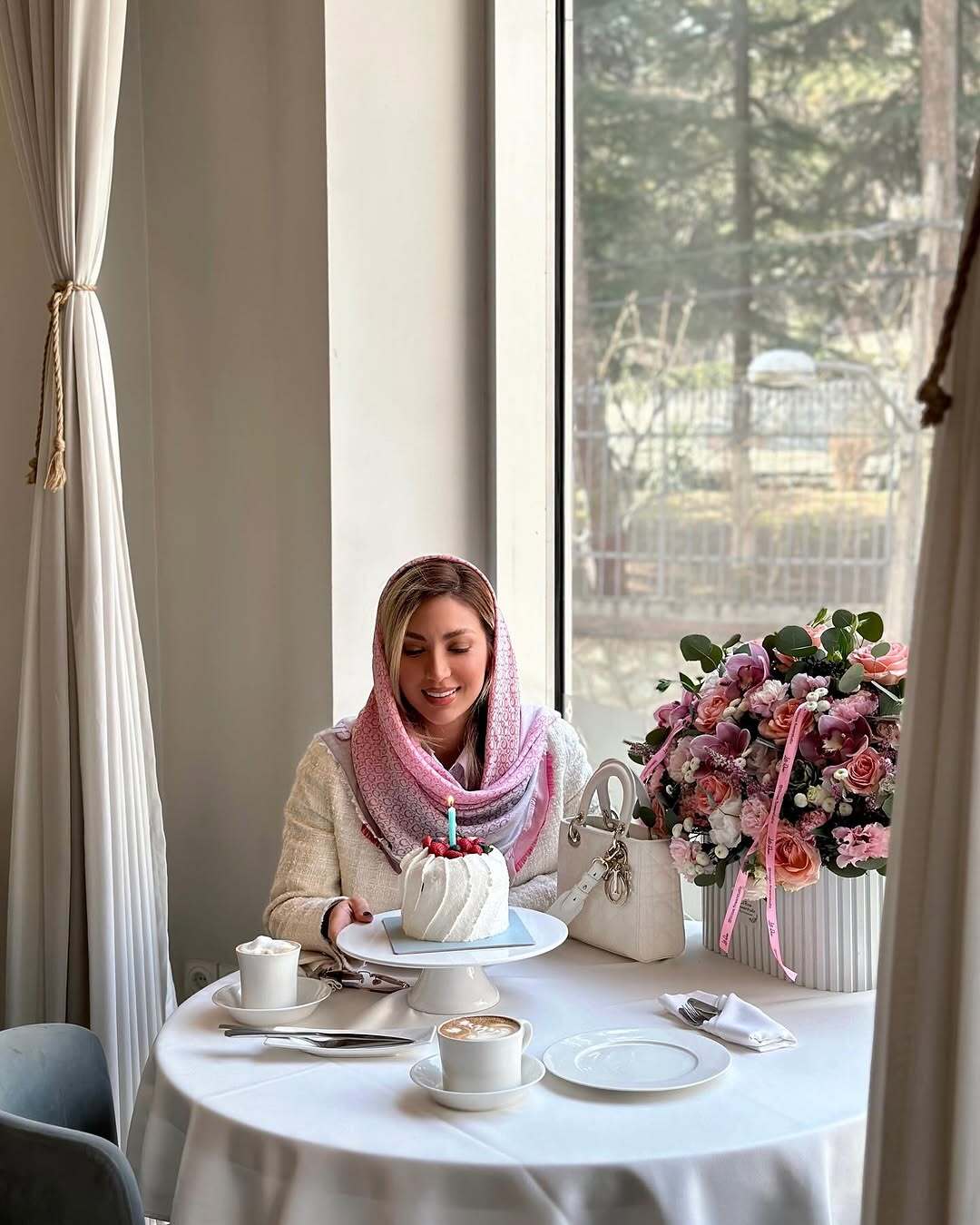 عکس/ جشن تولد لاکچری همسر بهرام رادان