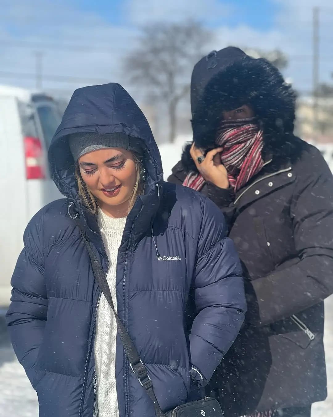 برف‌بازی علی اوجی و نرگس محمدی در کانادا