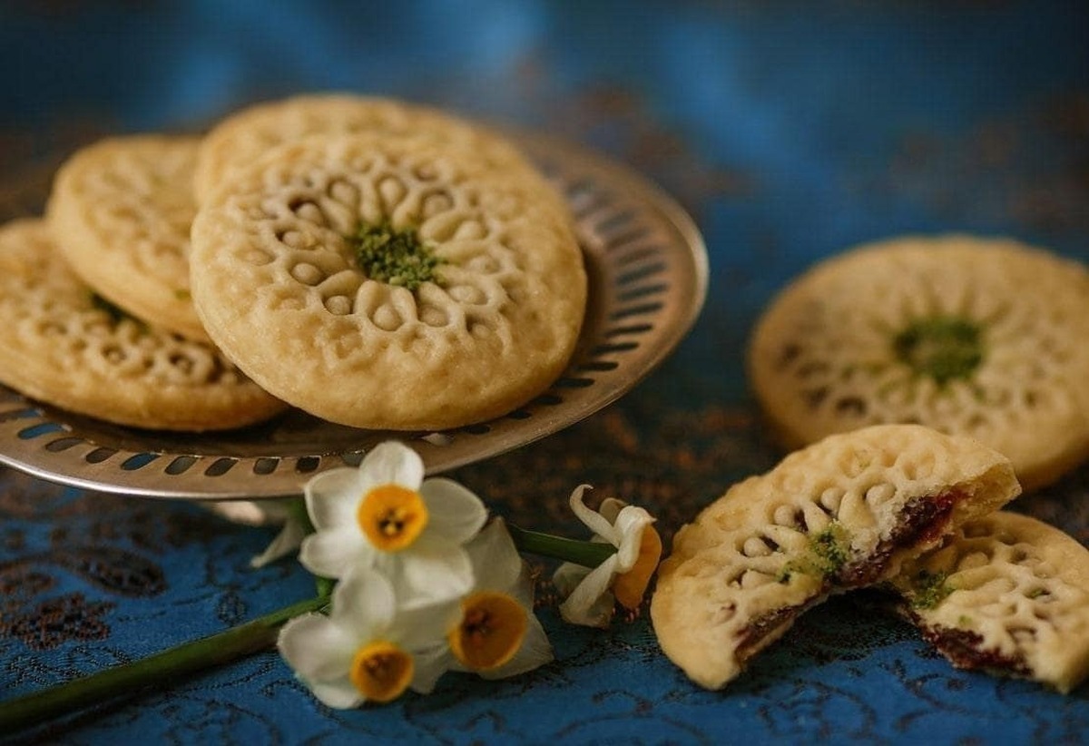 طرز تهیه شیرینی خرمایی طرز تهیه شیرینی خرمایی