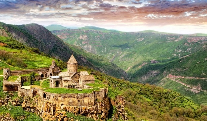 راهنمای کامل سفر زمینی به ارمنستان با خودروی شخصی