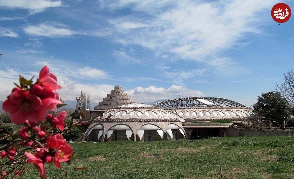 خانۀ یک میلیون دلاری شمس پهلوی؛ معماری «ارگانیک» در مهرشهر خانۀ یک میلیون دلاری شمس پهلوی؛ معماری «ارگانیک» در مهرشهر