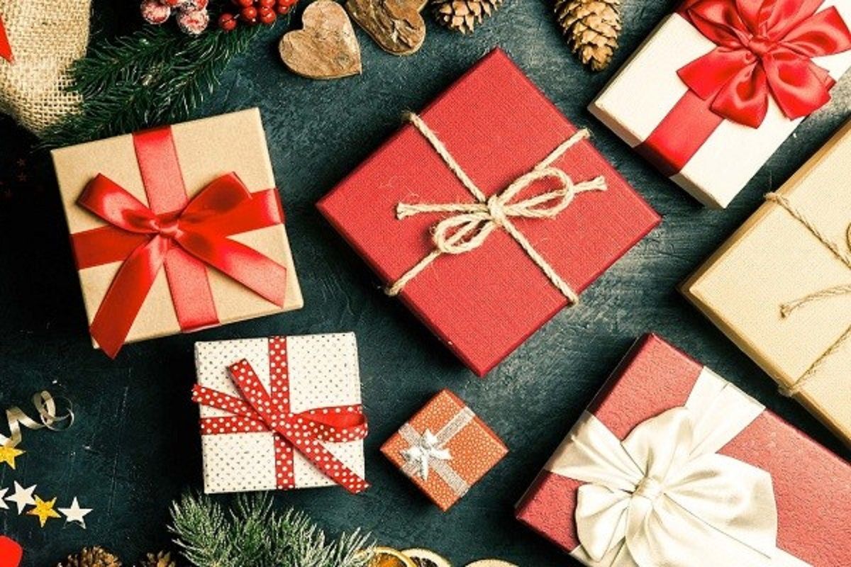 راهنمای انتخاب بهترین هدیه نوروزی راهنمای انتخاب بهترین هدیه نوروزی