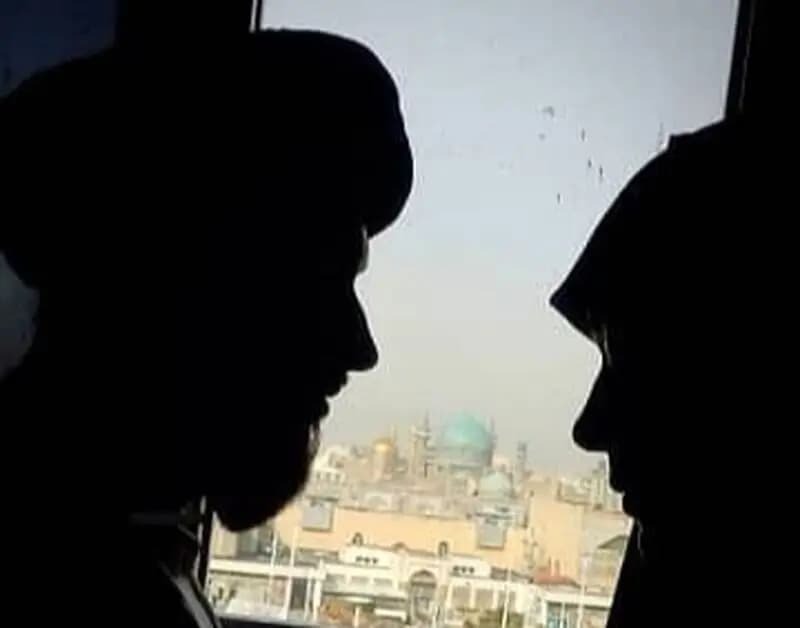 عکس عاشقانه الهام چرخنده با شوهر روحانی‌اش