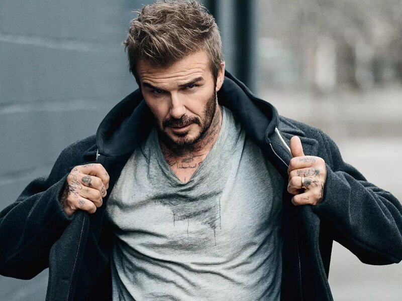 چرا دیوید بکهام ۵۰ ساله همچنان ۲۵ ساله است؟ چرا دیوید بکهام ۵۰ ساله همچنان ۲۵ ساله است؟