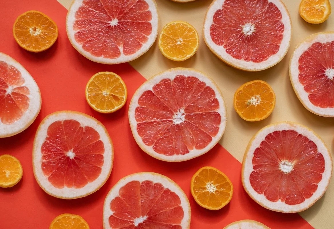 خواص شگفت انگیز گریپ فروت برای سلامتی و زیبایی خواص شگفت انگیز گریپ فروت برای سلامتی و زیبایی