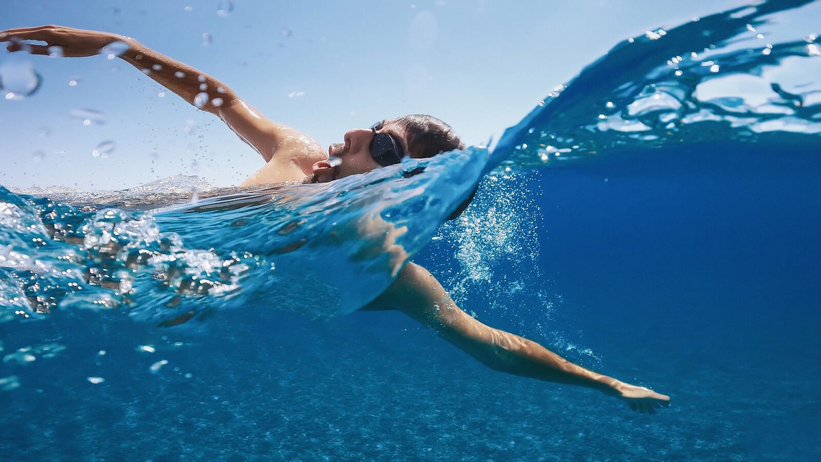 هر آنچه باید درباره فواید ورزش شنا برای تندرستی بدانید هر آنچه باید درباره فواید ورزش شنا برای تندرستی بدانید